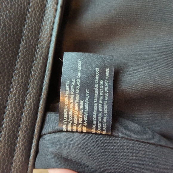 Botkier trigger mini backpack nwt - Picture 10 of 11